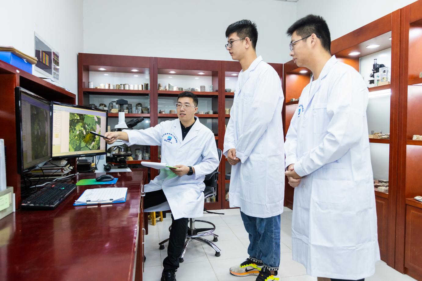 精测每一克土，深析每一方岩 ——隧道公司测试中心纪实